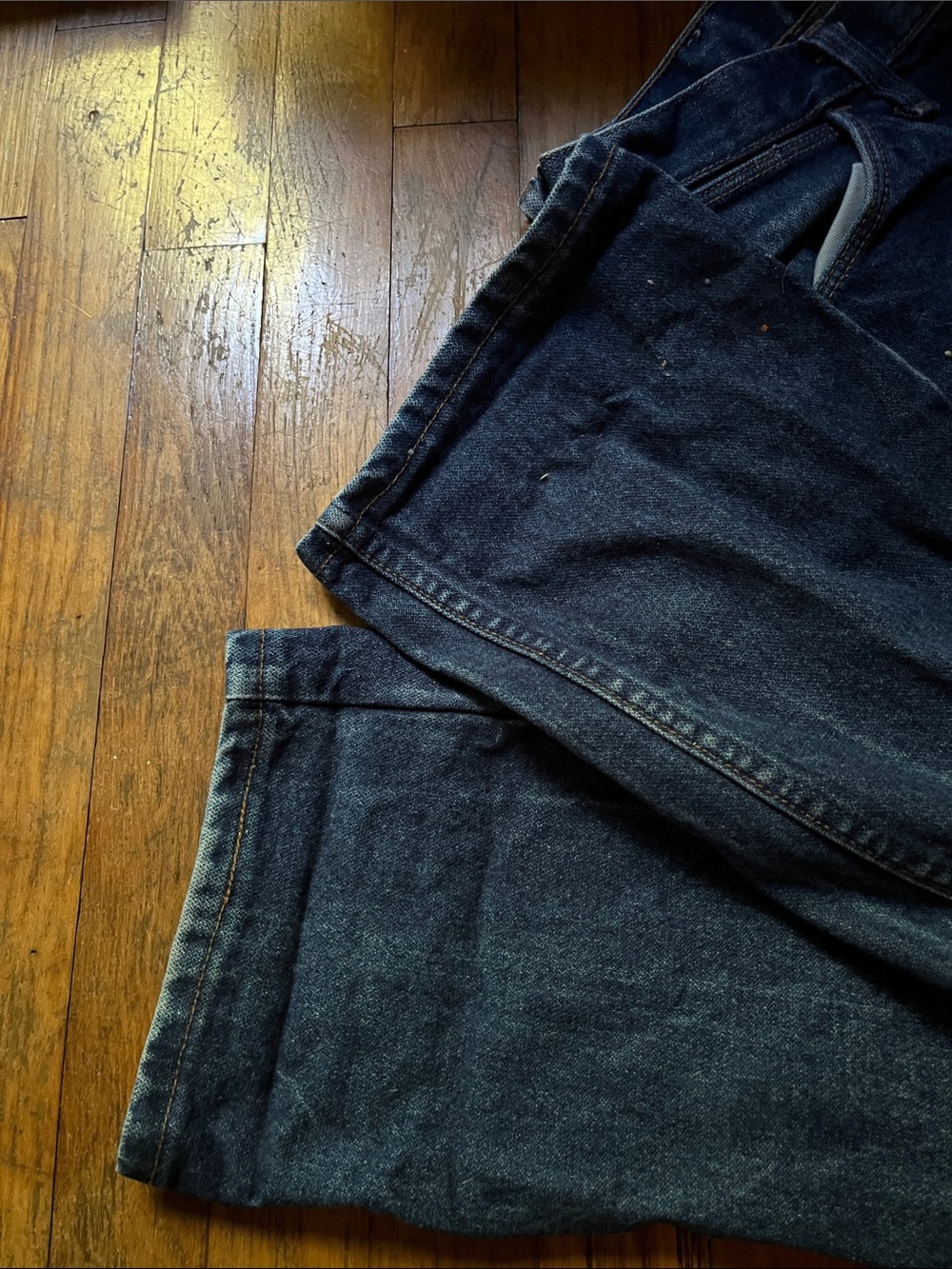 Wrangler Vintage-Inspired Boyfriend Jeans in Dark Blue - Picture 8 of 8
